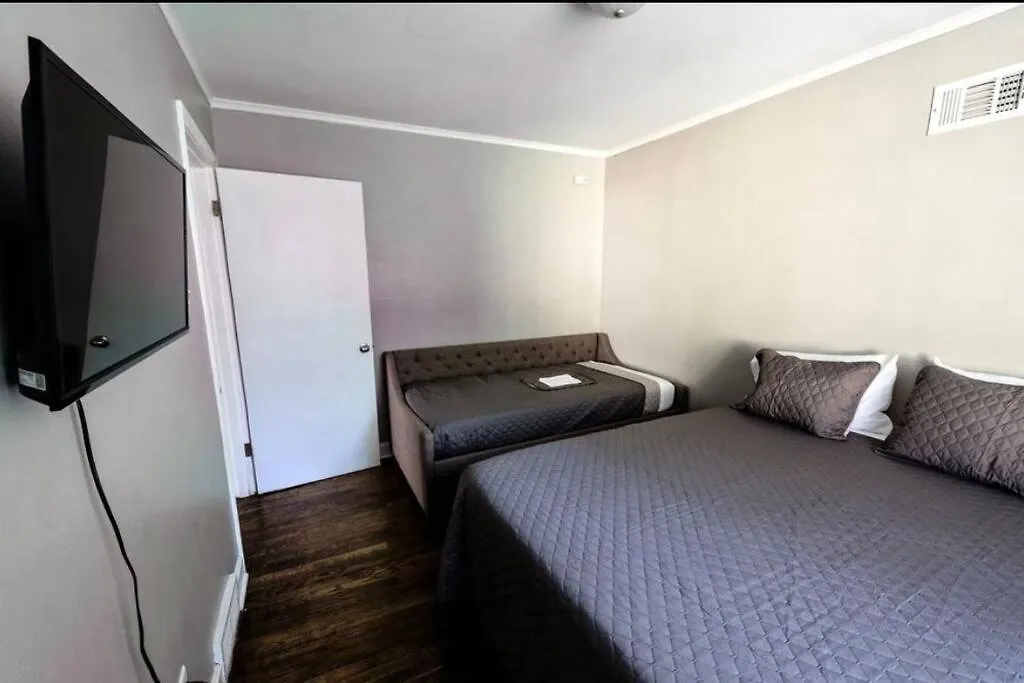 E, Memphis Home 5 Min From I240W 0*,  United States